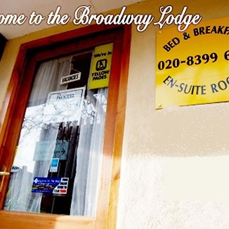 Broadway Lodge Bed And BreakfastSurbiton エクステリア 写真